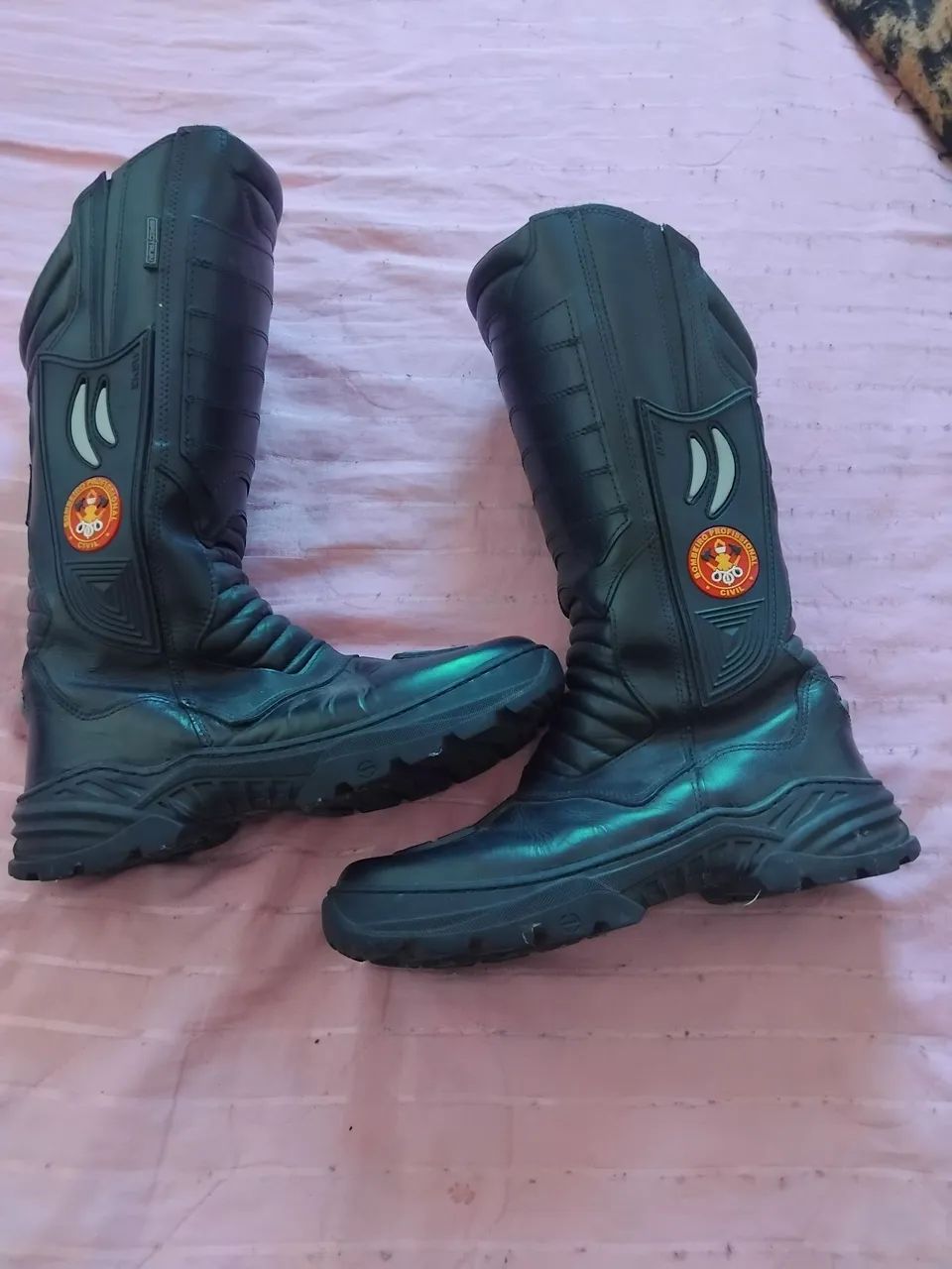 Coturno militar,novo .