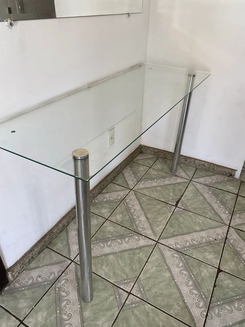 Aparador em vidro