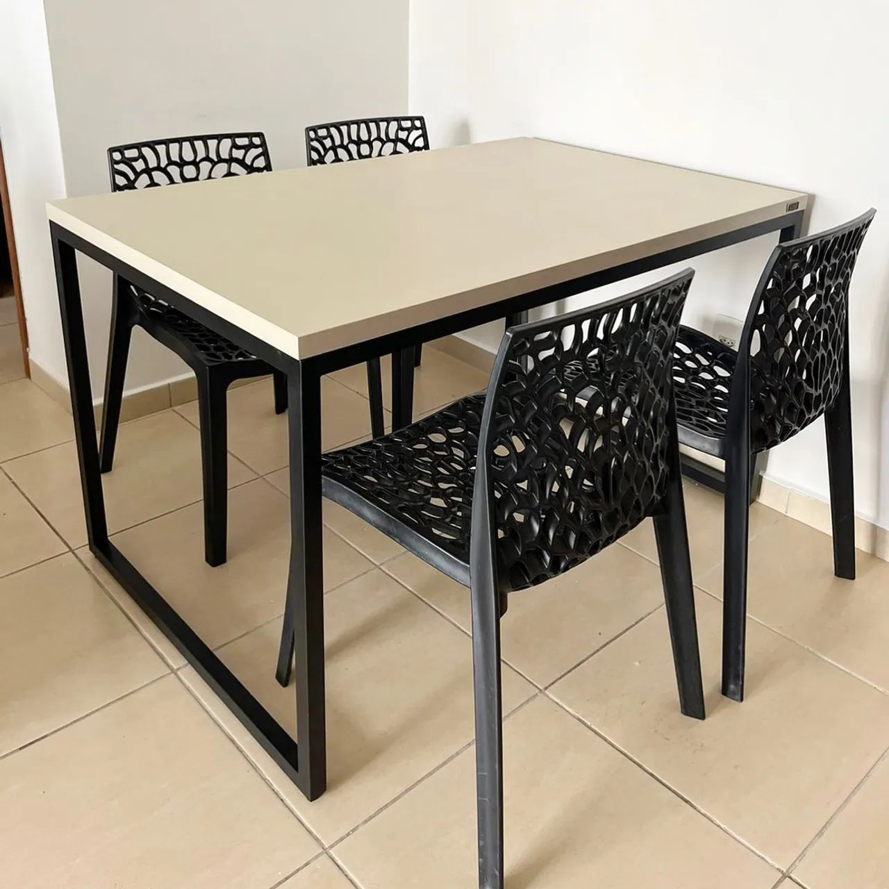 Mesa de jantar industrial 4 lugares sem cadeiras  - Foto 5