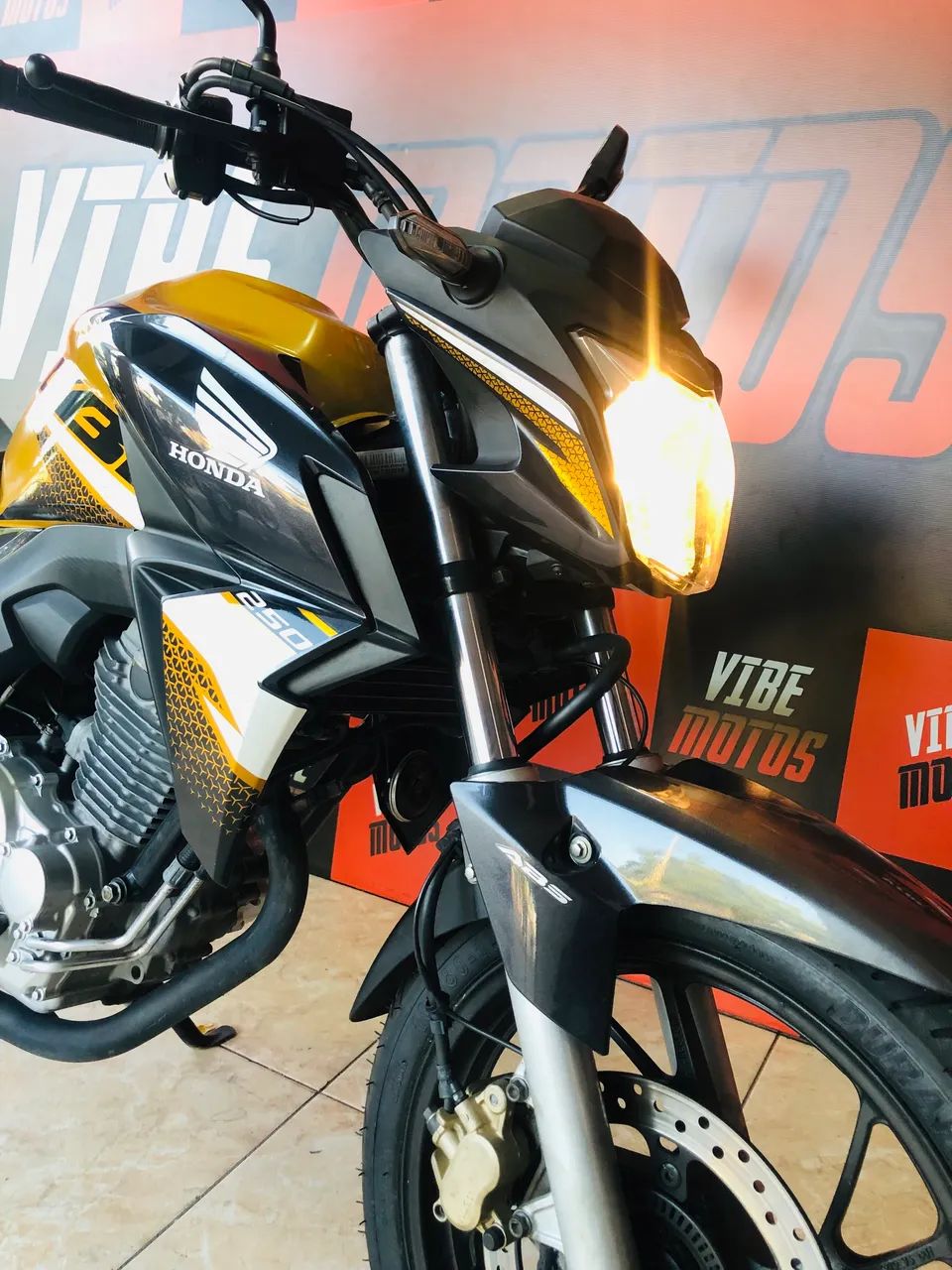 CB TWISTER 250 2020 - Foto 4