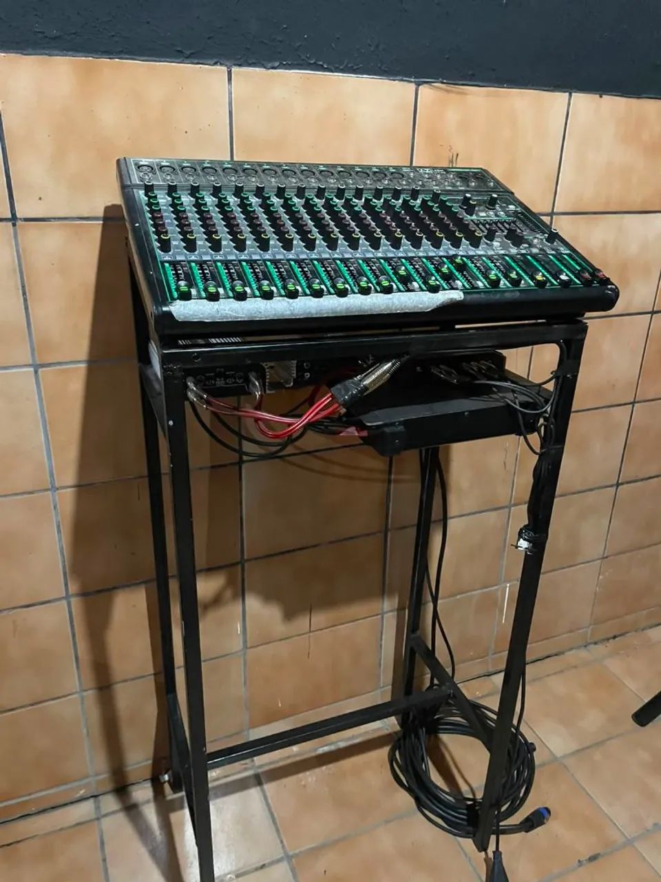 Som equipamento 