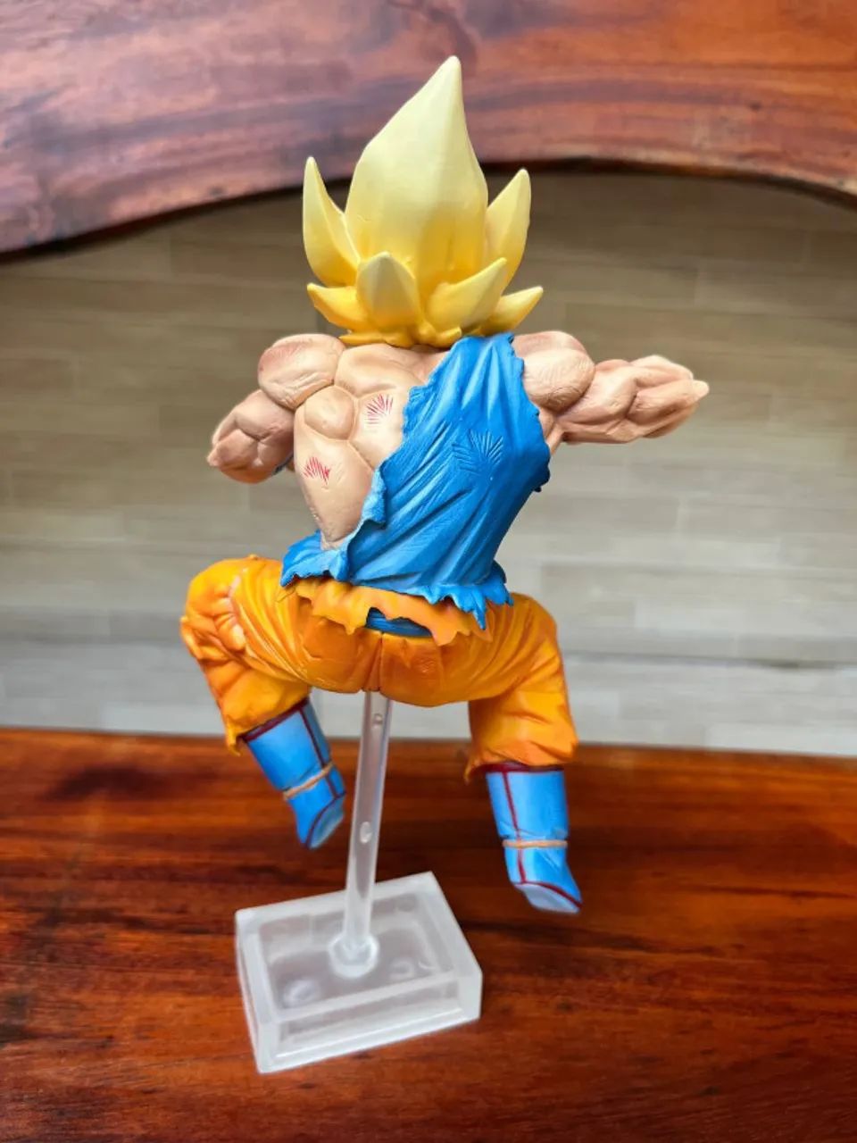 Action Figure Dragon Ball - Goku SJJ 21cm Com Base Aérea  - Foto 2