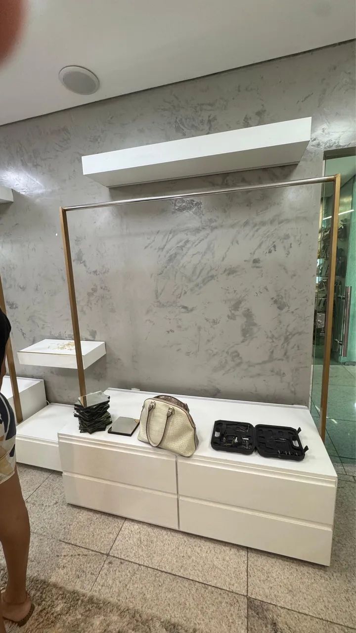 Móveis com Led - loja de roupa - Foto 2