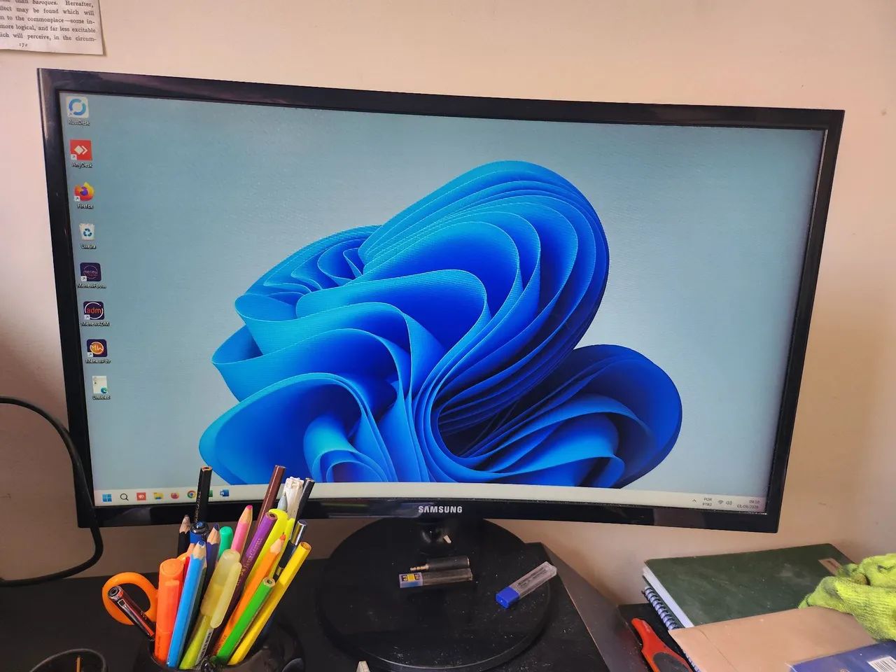 Monitor Sansung 24P Curvo - Foto 2