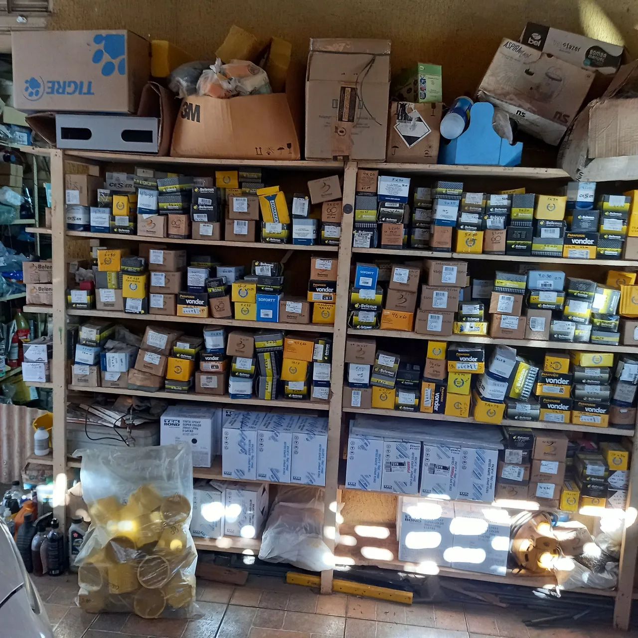 Vendo Ferragista +Galpão +Casa - Foto 4