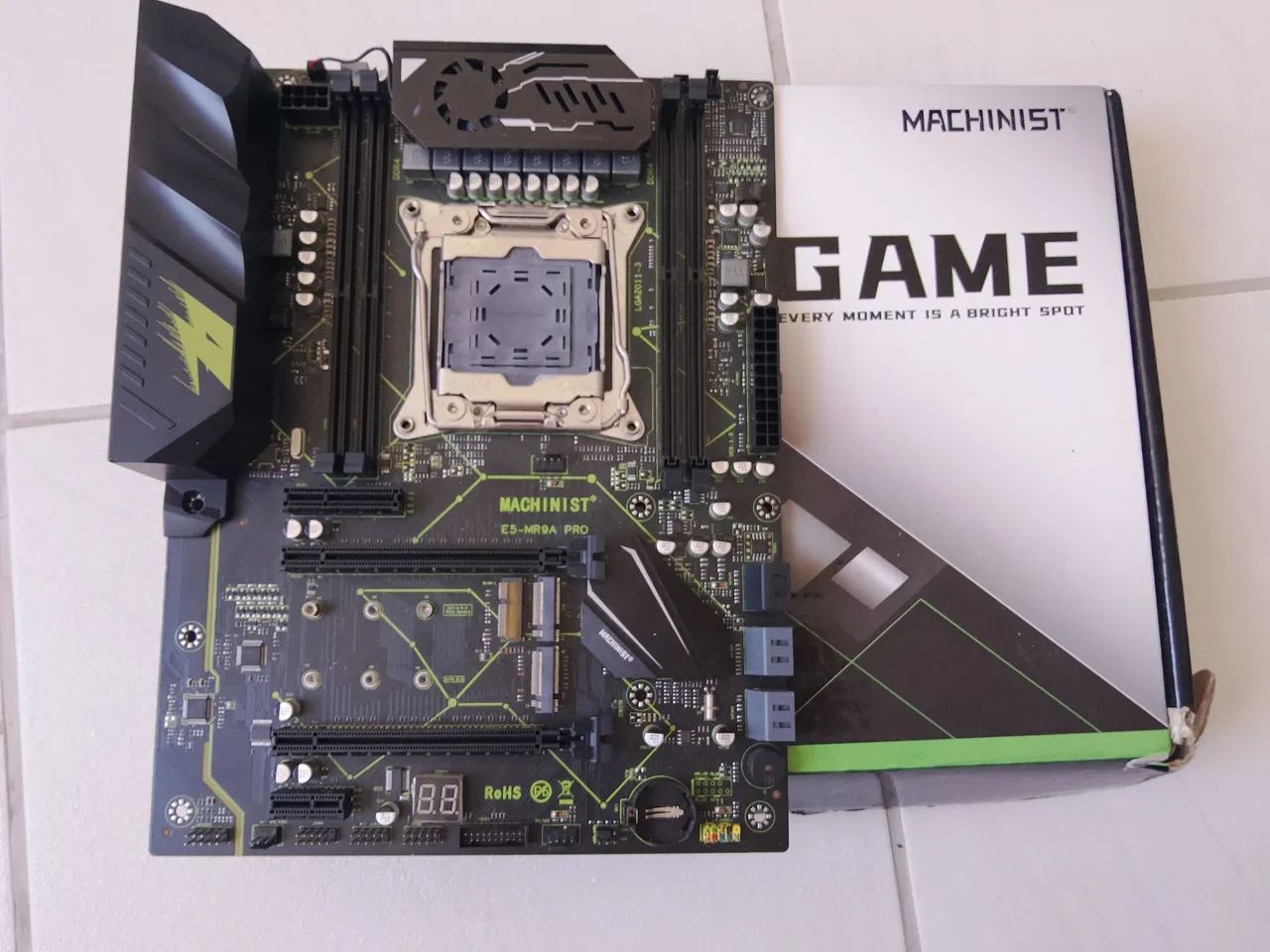 PLACA-MÃE MACHINIST E5 MR9A PRO - X99 / LGA 2011-3