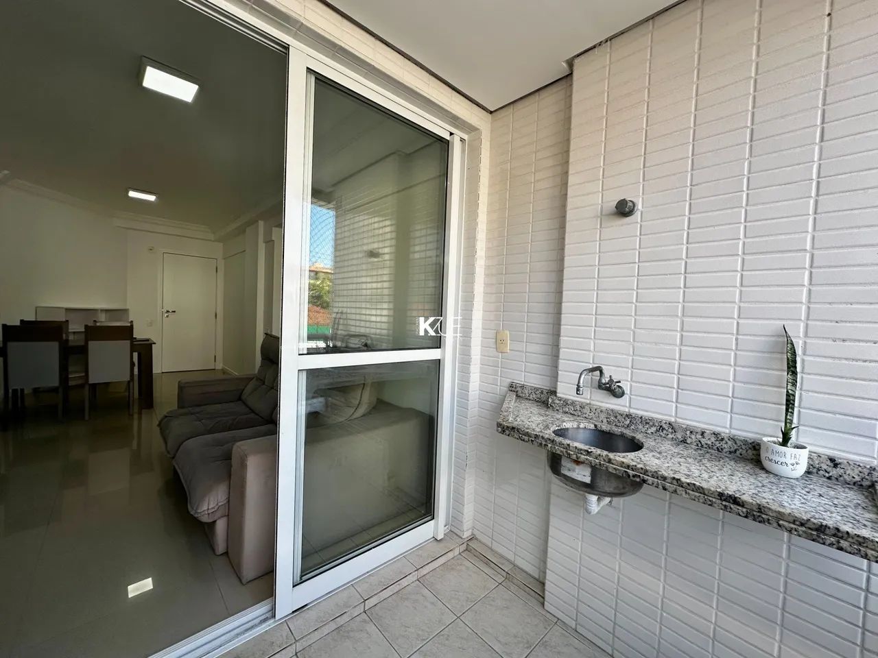 Apartamento 02 dormitórios em Coqueiros, Florianópolis SC - Foto 5