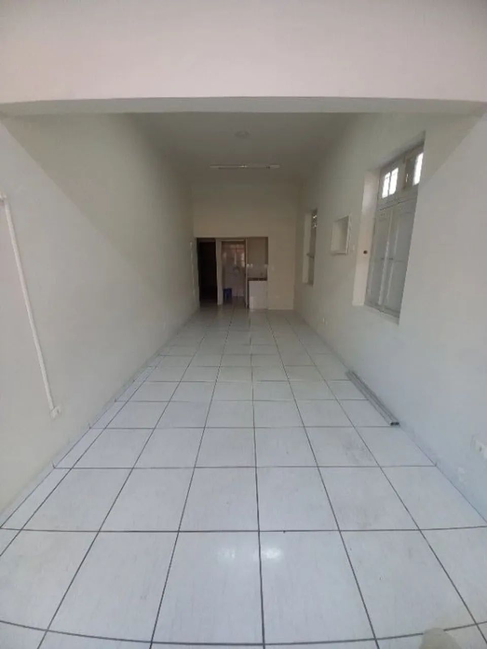 SALAS COMERCIAS PARA LOCAÇÃO NA AV. GETÚLIO VARGAS, AO LADO DA PRAÇA 12 MARÇO - Foto 11