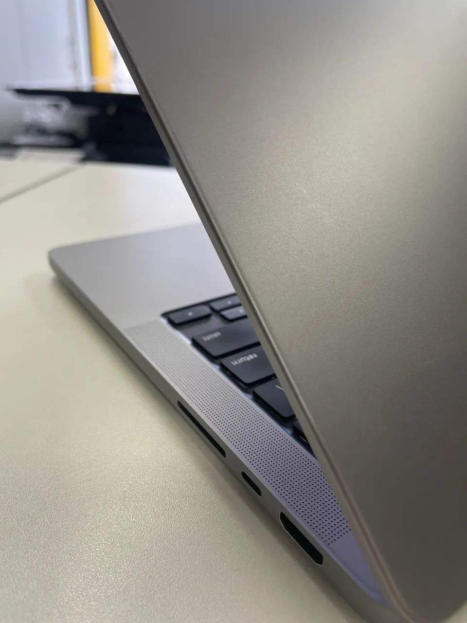 MacBook Pro M1 PRO 14 512GB/16GB - Foto 3