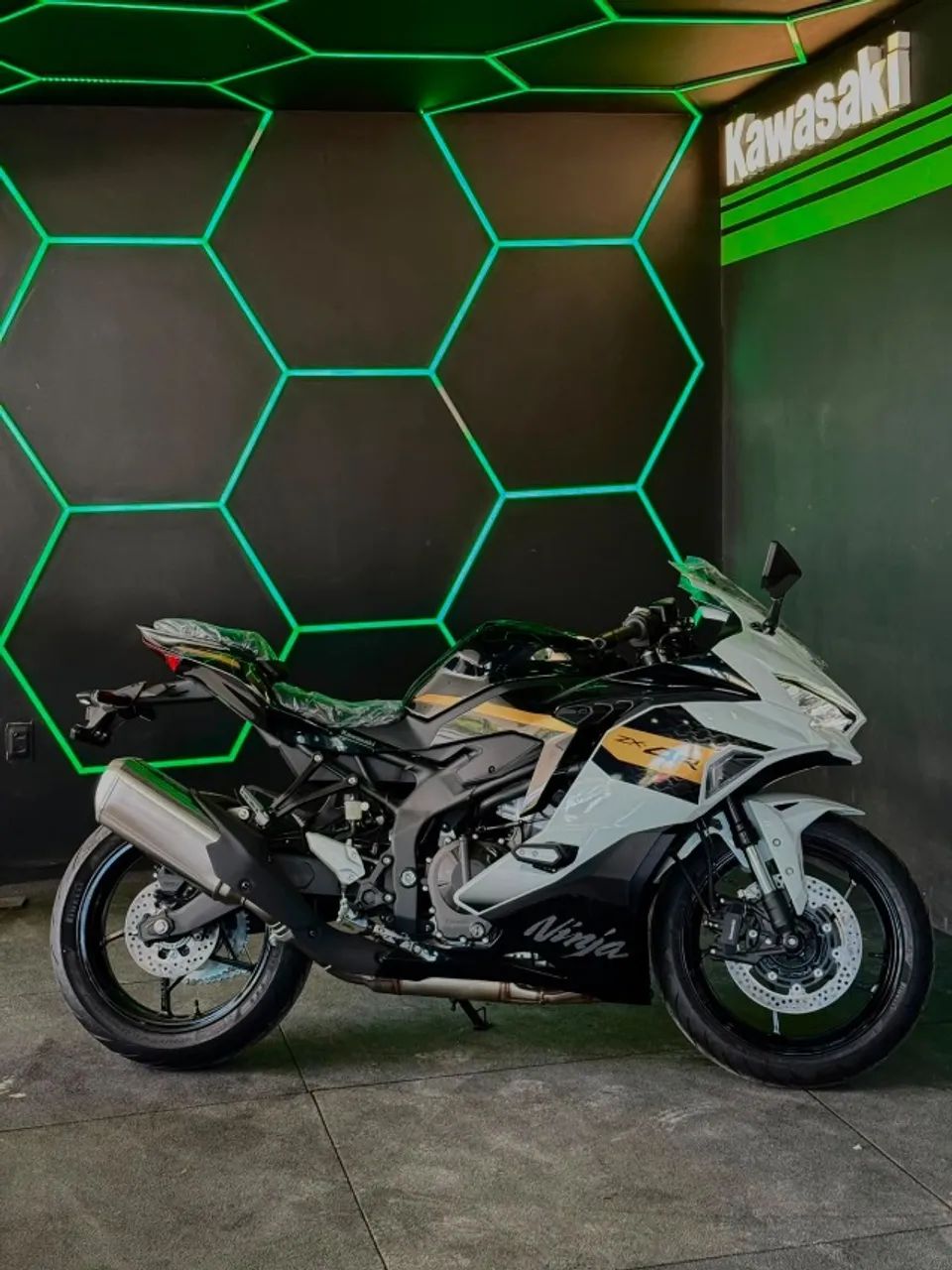 Ninja Zx-4rr 2026 - 1537786797 | OLX