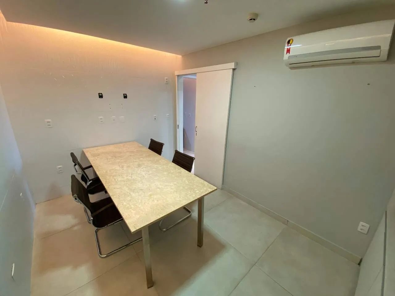 Sala Comercial Mobiliada para Aluguel  Edifício Manhattan River Center - Foto 4