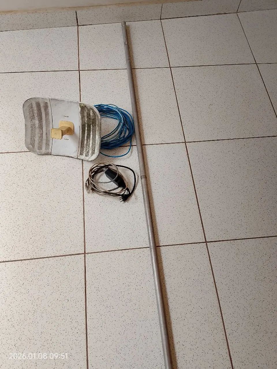 Vende-se uma antena de internet via rádio