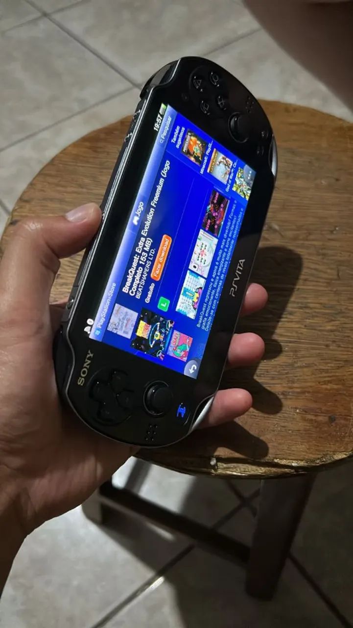 Ps Vita slim 4GB com case original