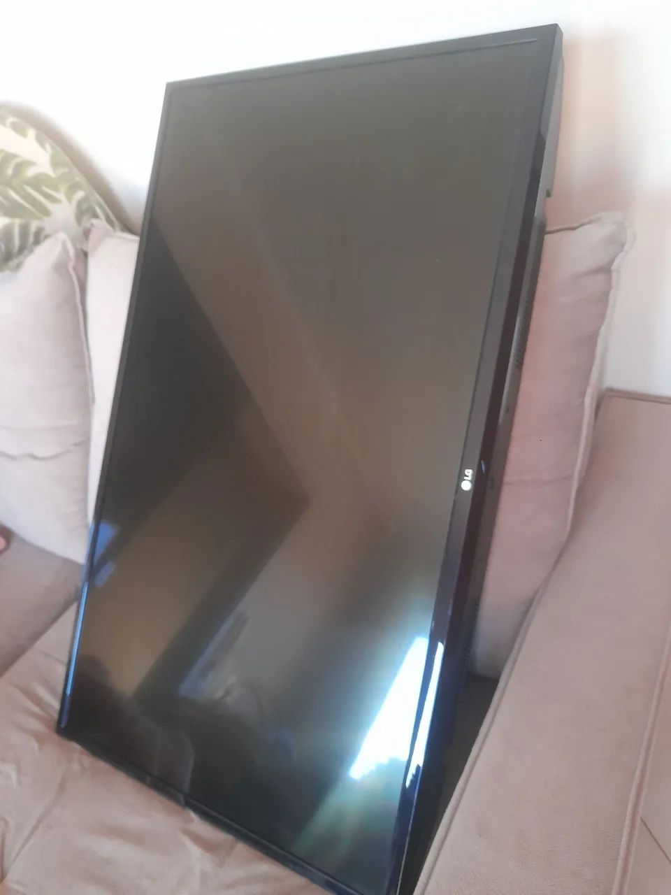 TV LG 41 POLEGADAS SMART  - Foto 2