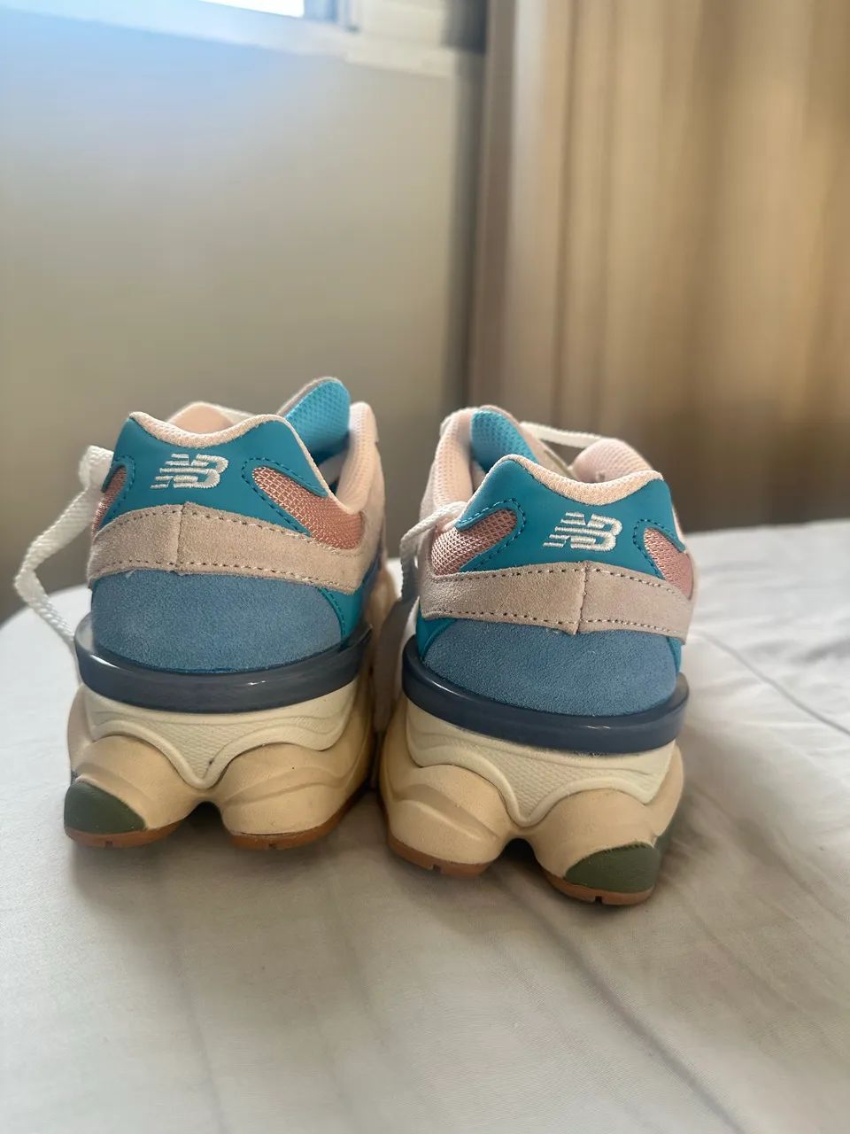 Tênis New Balance 9060 - Foto 2
