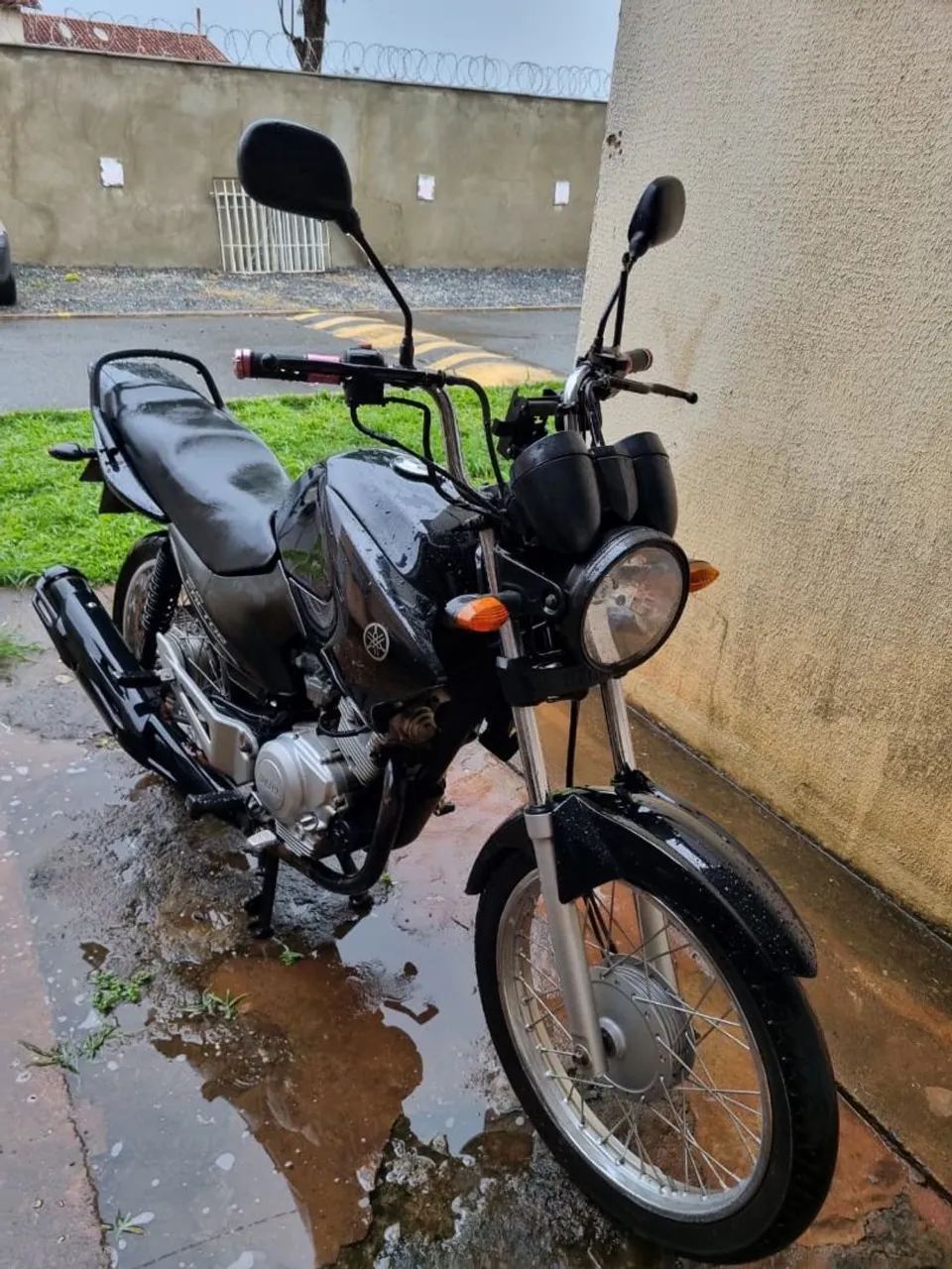 YAMAHA YBR  - Foto 2