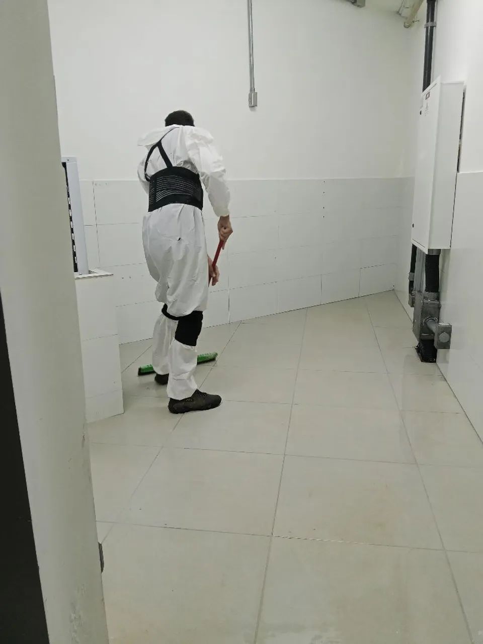 Limpeza residencial completa, pós obras e limpeza pesada 