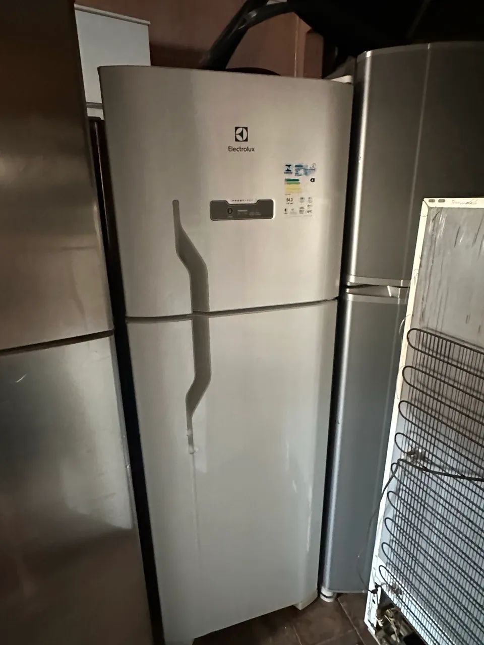 Vendo geladeira Eletrolux  - Foto 2