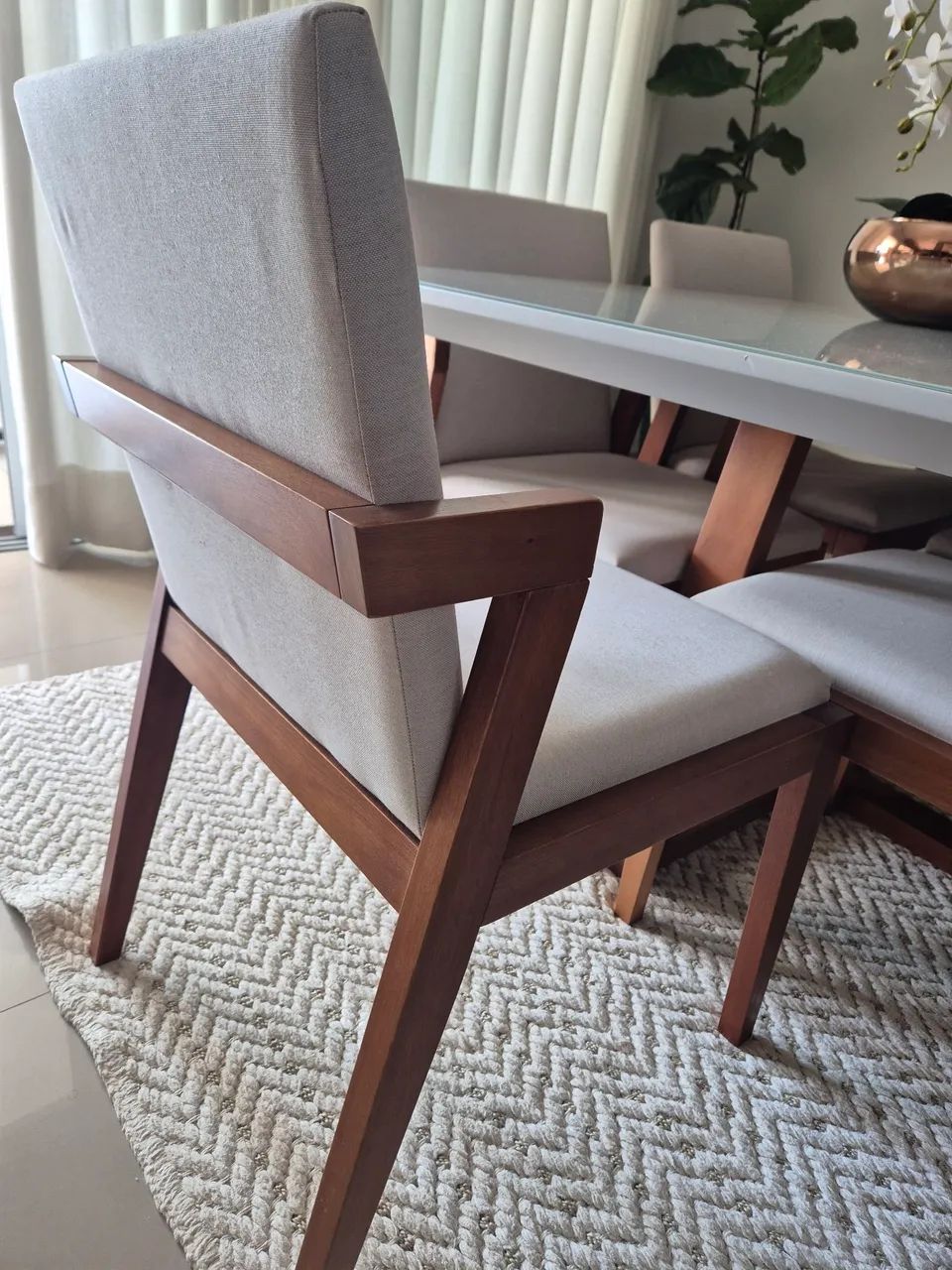 Mesa 6 lugares estilo contemporânea - Foto 4