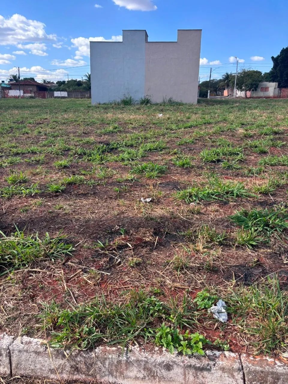 LOTE RESIDENCIAL 14 BIS TRINDADE
