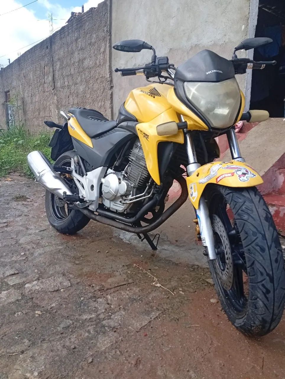 Vende-se e troca em carro!.