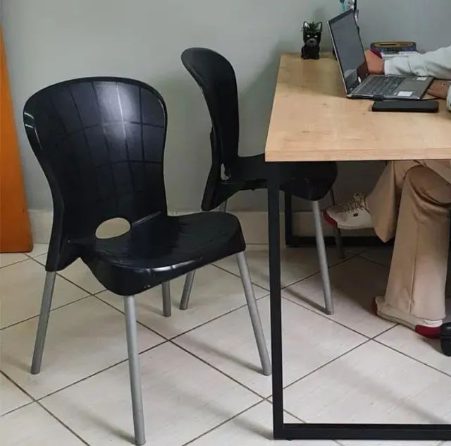Cadeira Plástico Pé Aço Luxo  - Foto 4