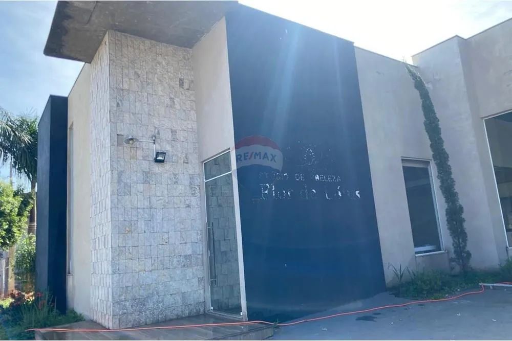 "Alugue: Sala Comercial nova em Lins, SP"