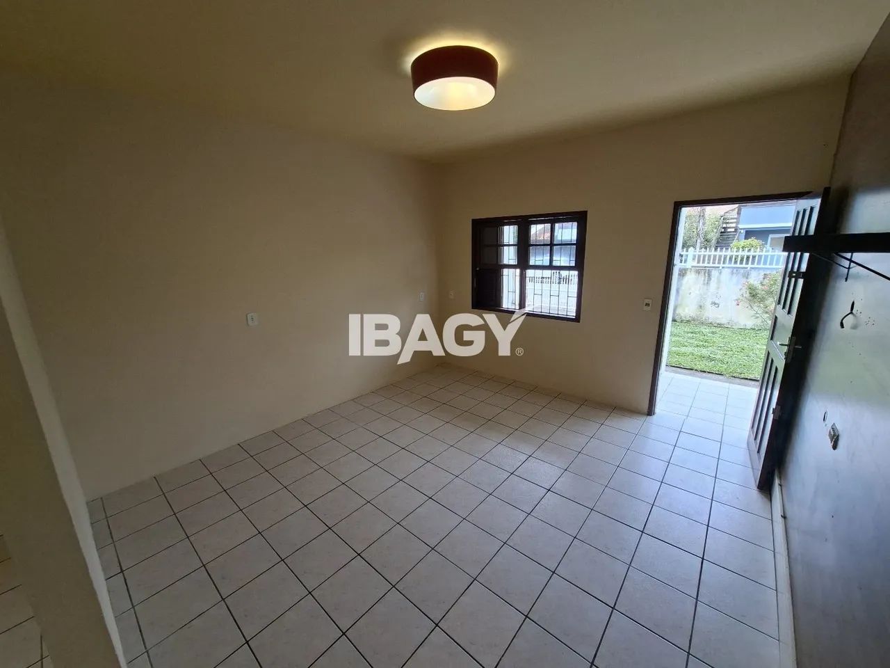 Excelente Casa 4 dormitório(s) em Campeche - Florianópolis - Foto 3