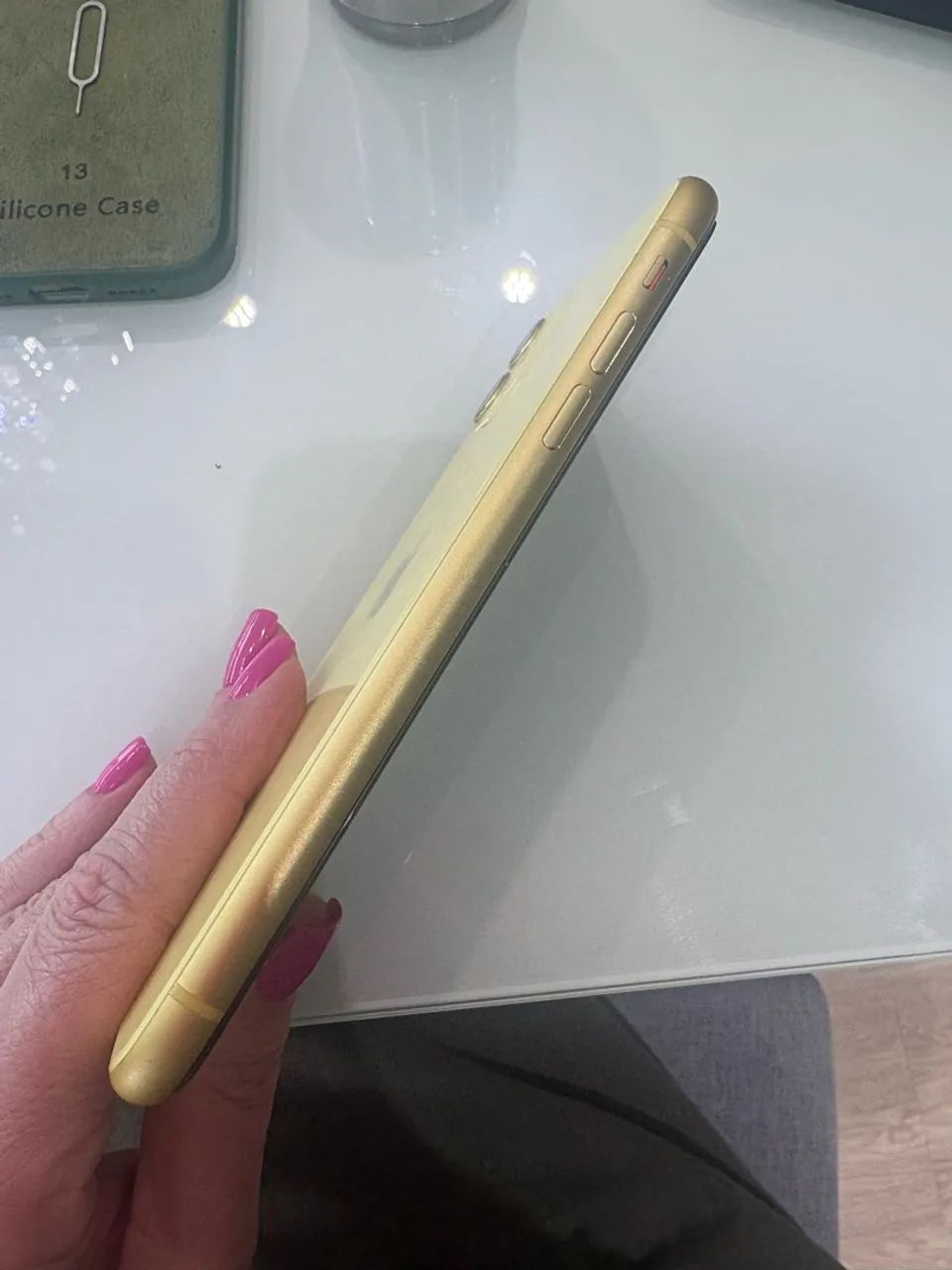 iPhone 11 amarelo - Foto 3
