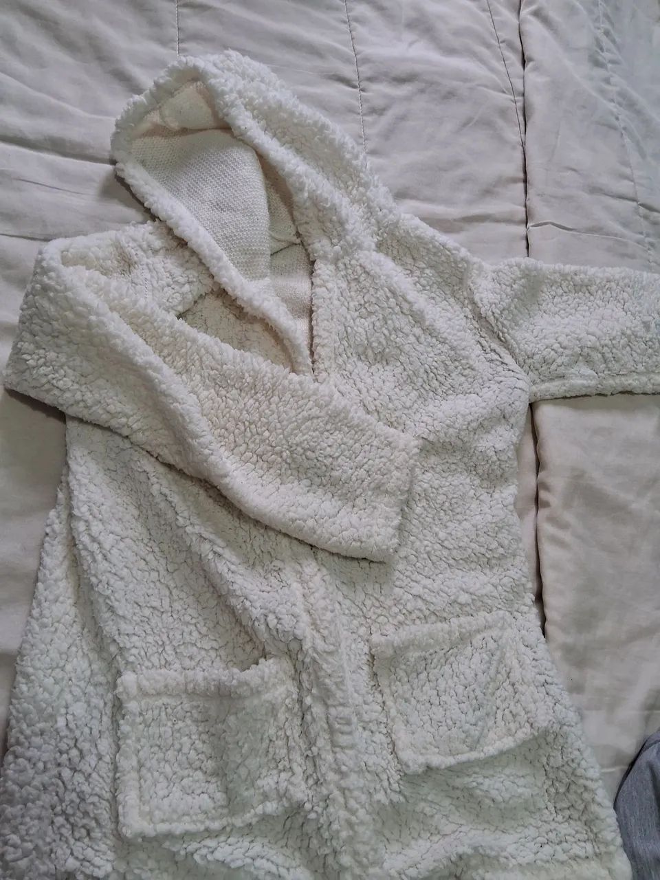 Blusa branca  - Foto 2