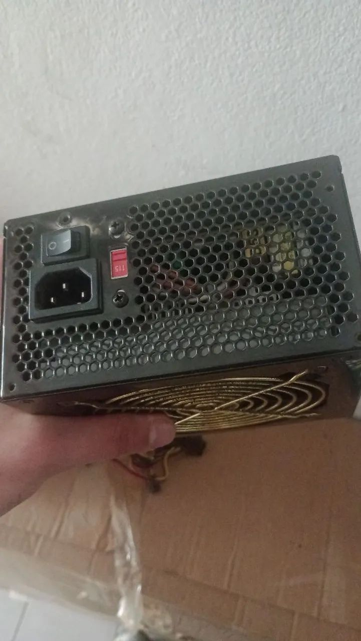 Fonte de 450w real preta (vender rápido) - Foto 4