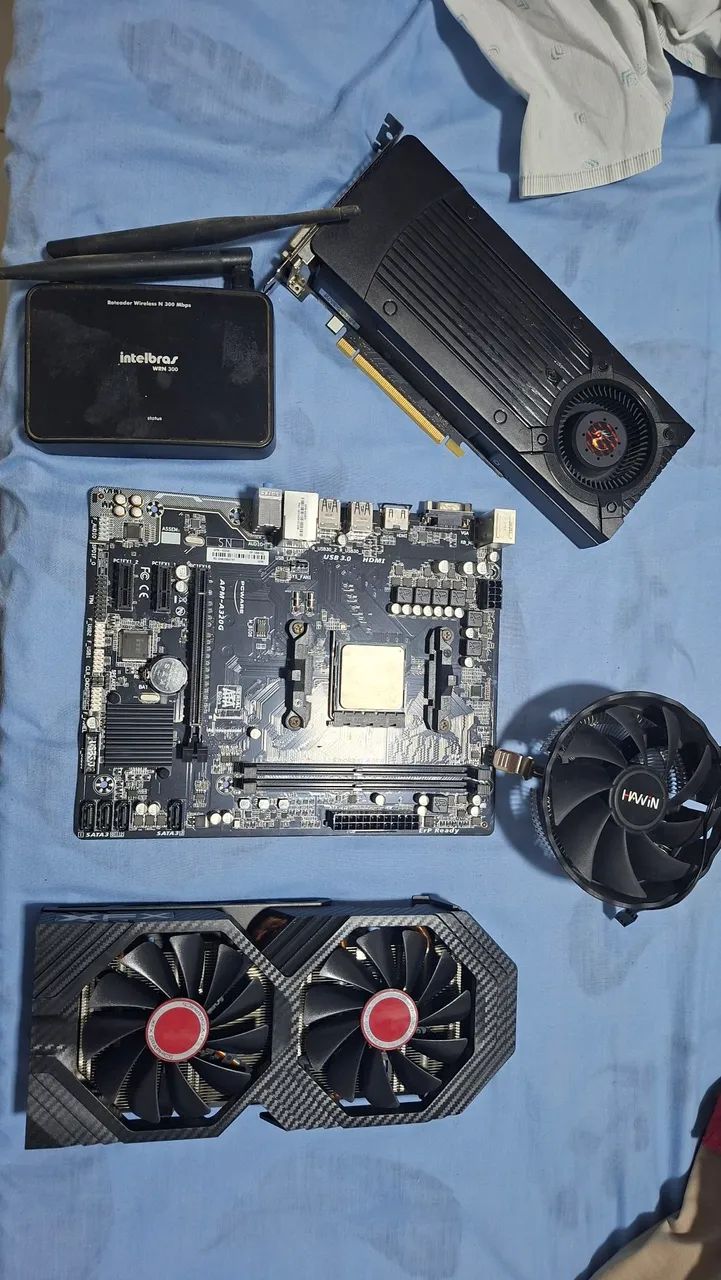 PEÇAS DE COMPUTADOR, LIGAM, FUNCIONAM MAS NAO DA IMAGEM