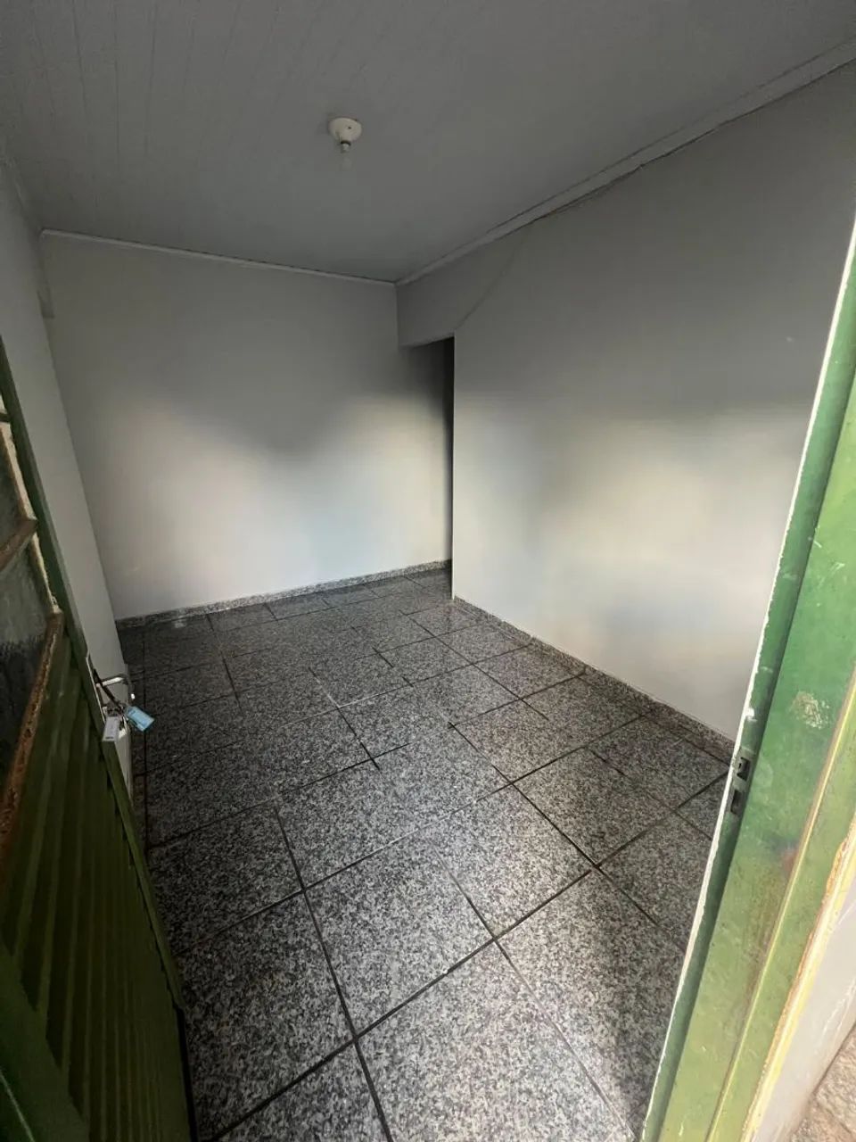 Aluga-se Kitnet (Setor Sul Gama ) - Foto 2