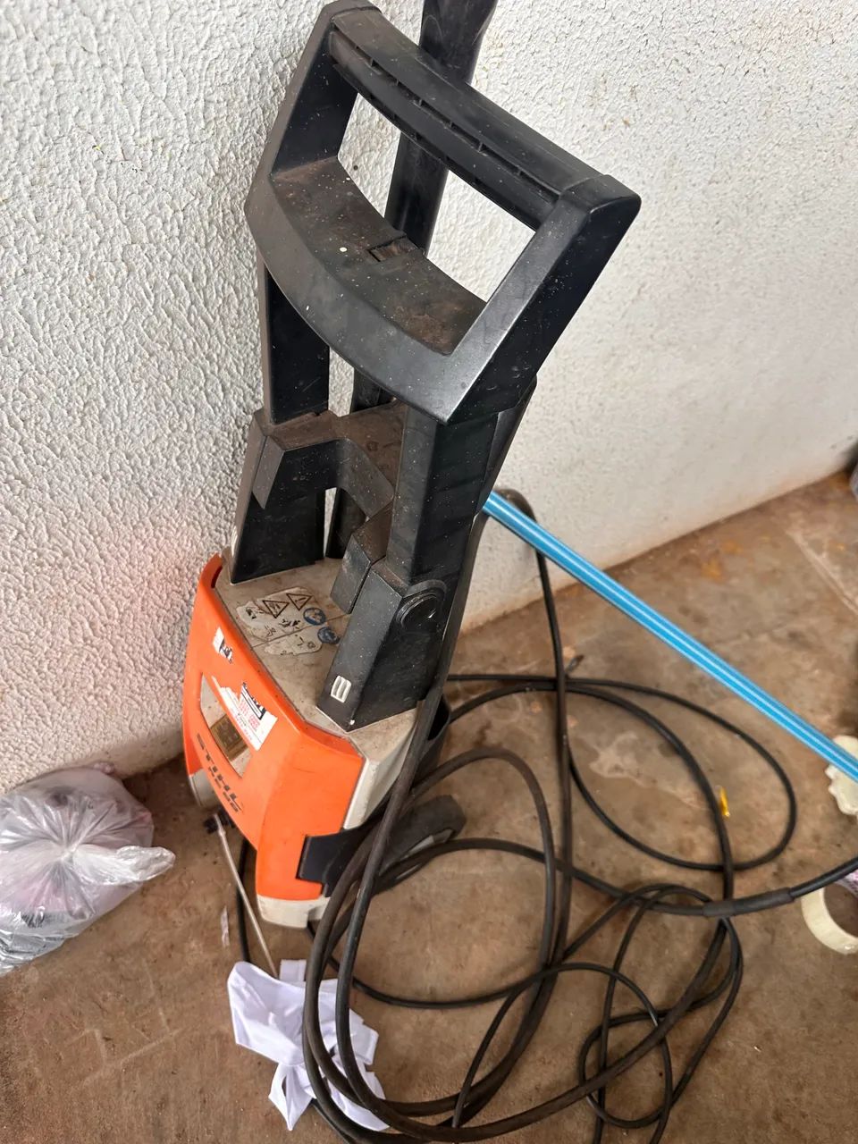 Lavadora de alta pressão Stihl RE 80 branco, laranja e preta