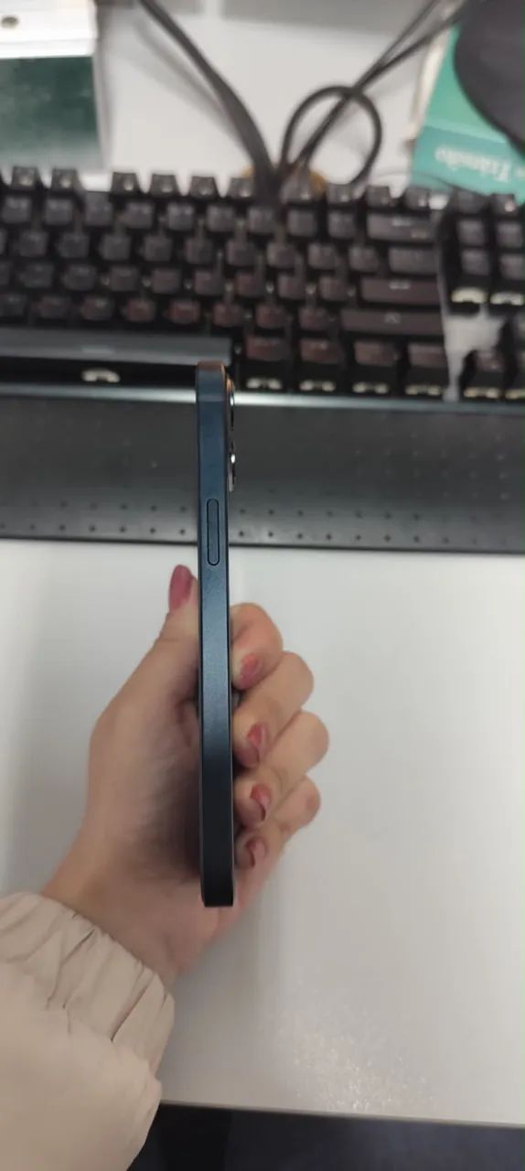 IPHONE 13 128gb - Foto 3