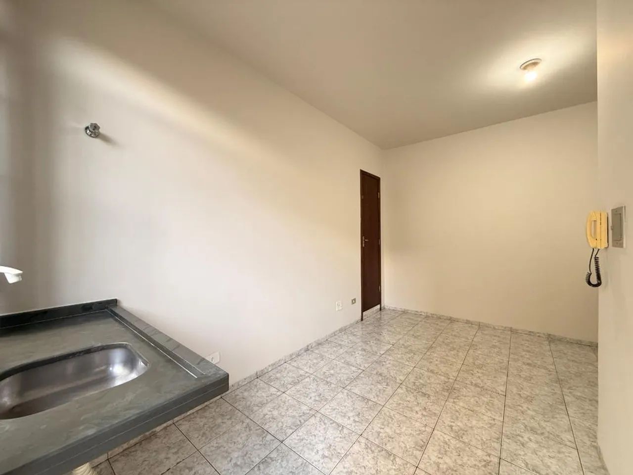 Apartamento para alugar em Maringá, Zona 07, com 1 quarto, com 18 m², Pousada Miyamoto - Foto 3