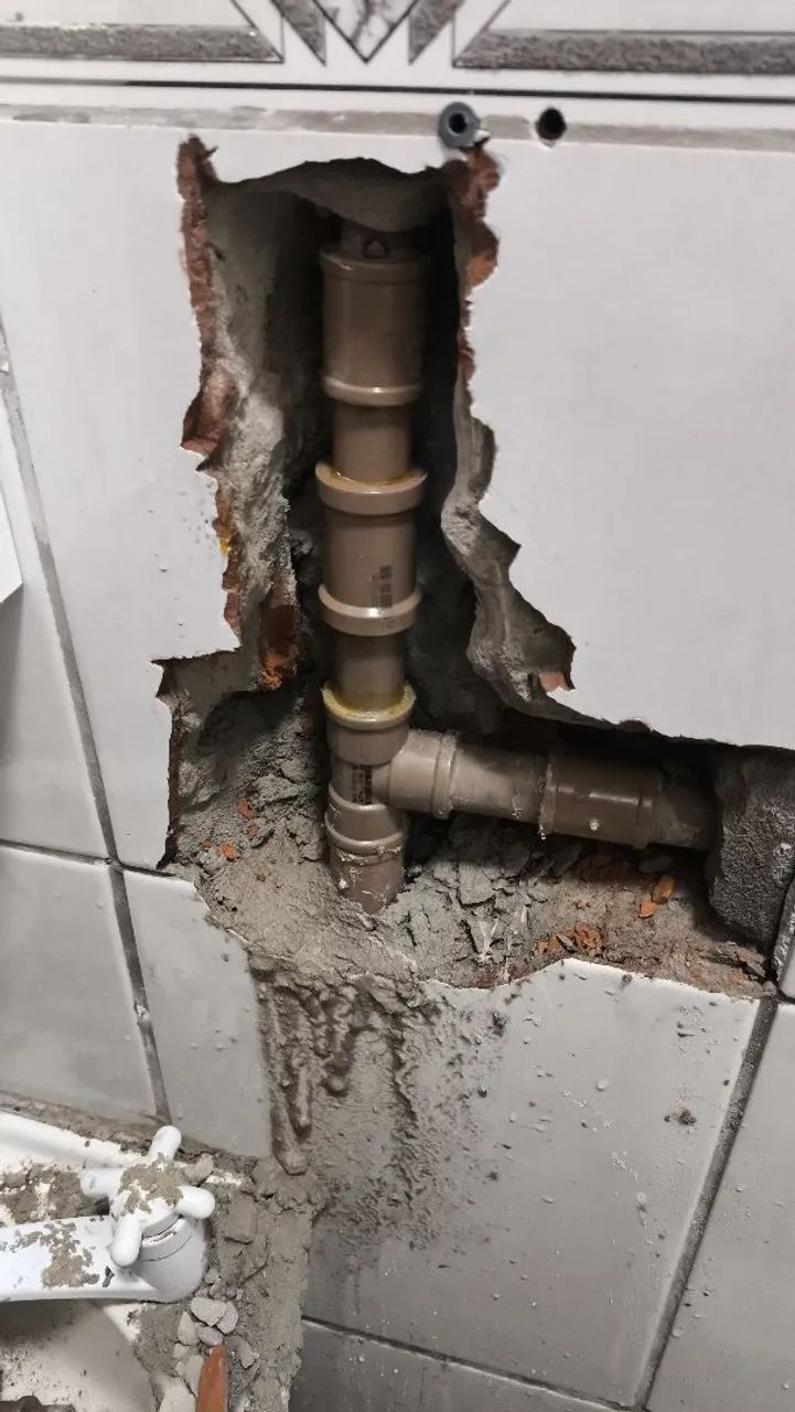 Caca Vazamentos com aparelho geofone e pressurização  - Foto 2