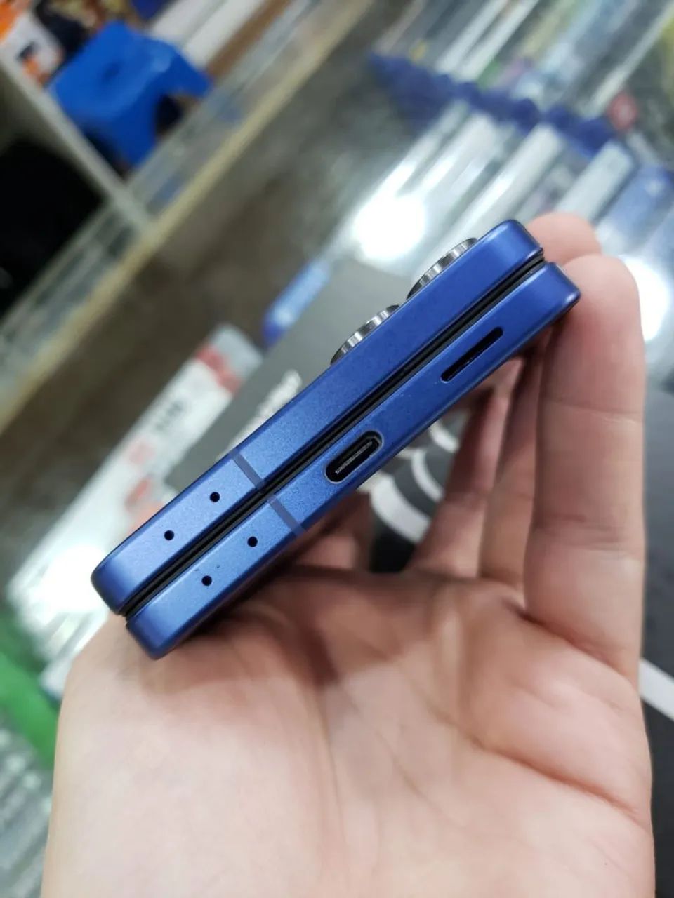Galaxy Z flip7 impecável  - Foto 4