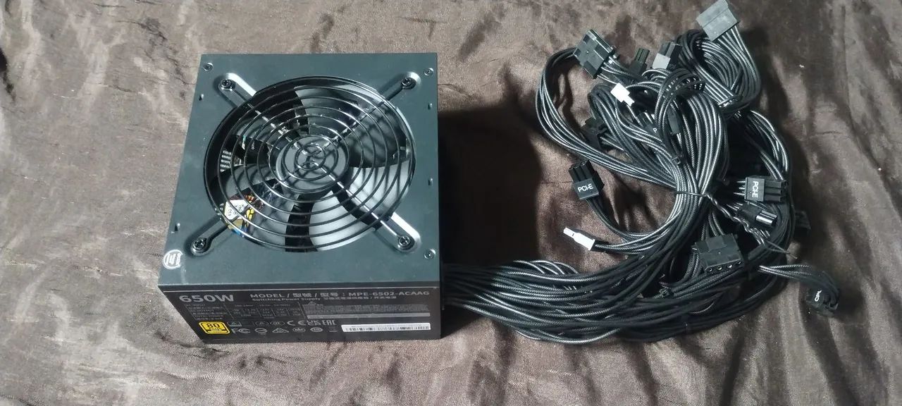 Fonte Cooler Master MWE GOLD 650W V3