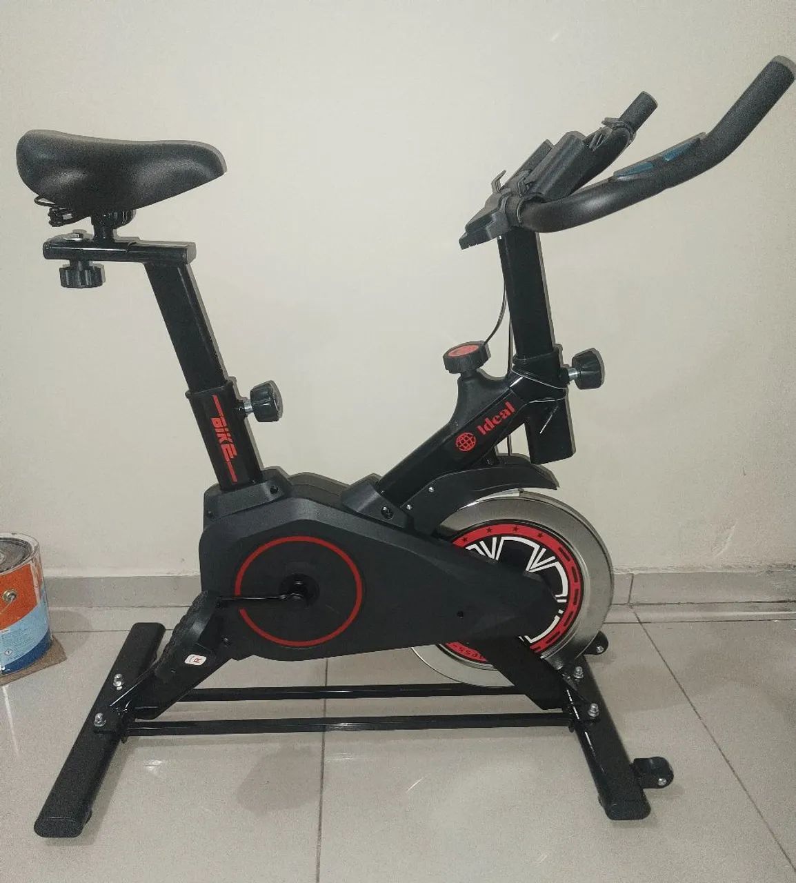 Bicicleta ergométrica nova Spinning, suporta 100 quilos. - Foto 2