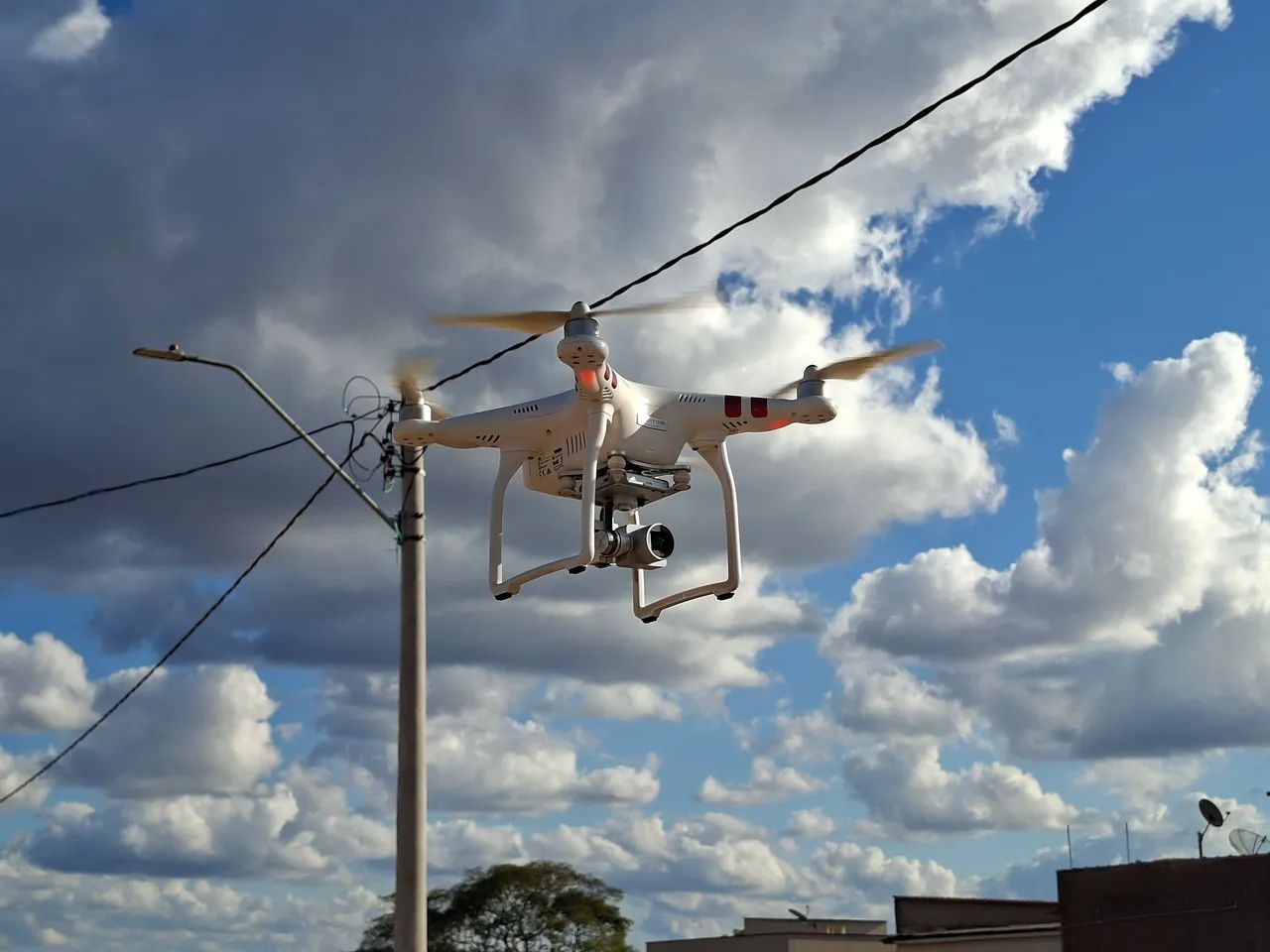 DRONE DJI PHANTOM 3 STANDARD  - Foto 4