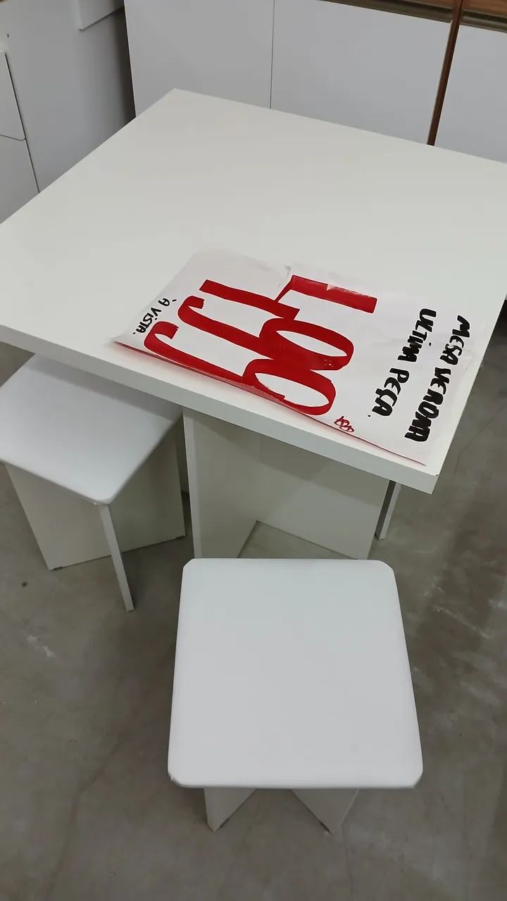 Mesa com 4 cadeiras  - Foto 3