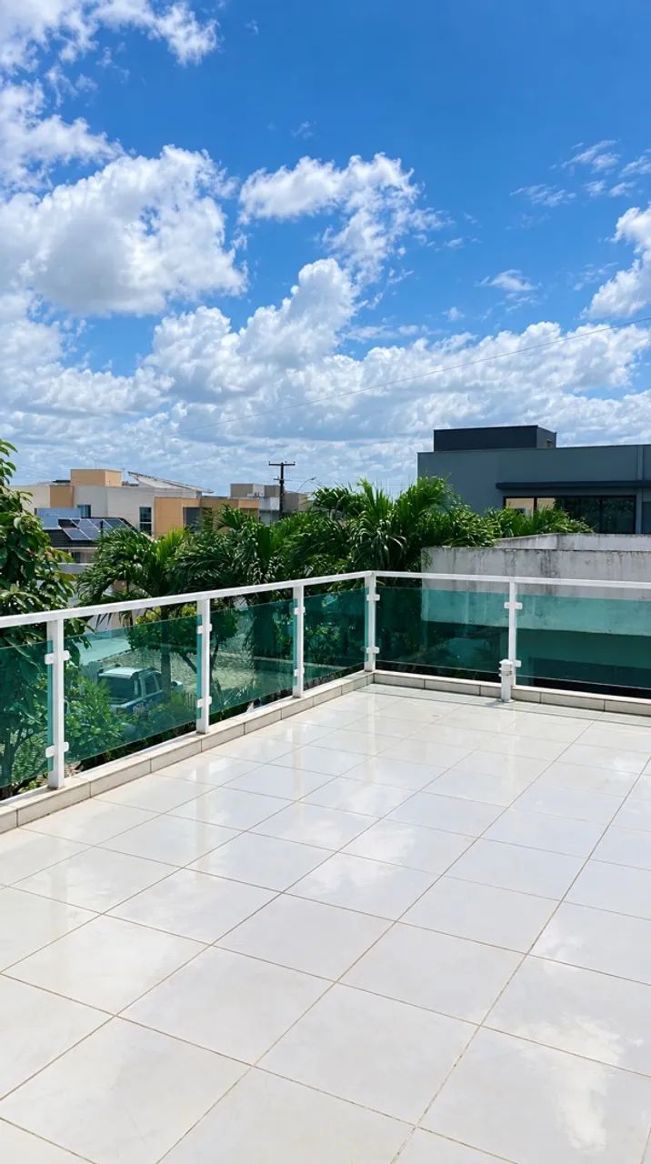 Casa Moderna com Vista Panorâmica, Escada Flutuante e 3 Suítes