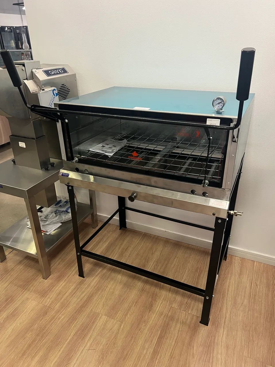 Forno de lastro a gás 80x60 com pedra refratária 