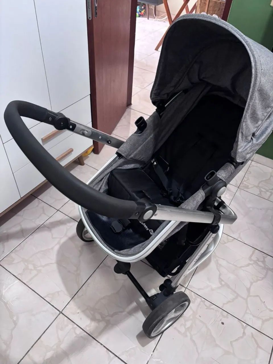 Carrinho de bebê safety 1st
