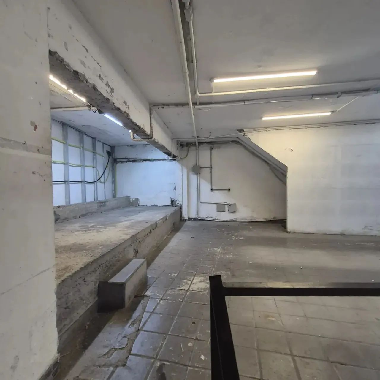 Alugo Lojão Meier Dias  d Cruz 79 aprox 240m² loja +  100m² girau 12m de frente otima loca - Foto 9