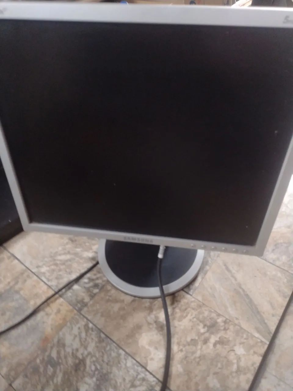 Monitor 17