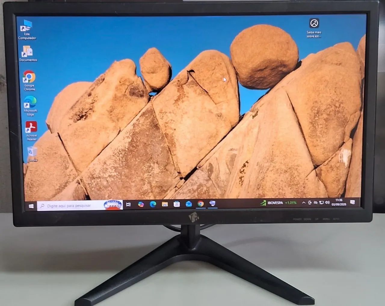 Monitor tronos 19 HDMI / VGA