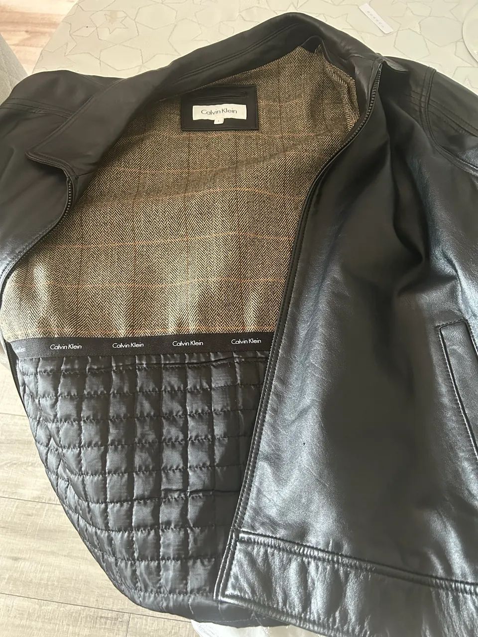 Casaco de couro legítimo Calvin Klein