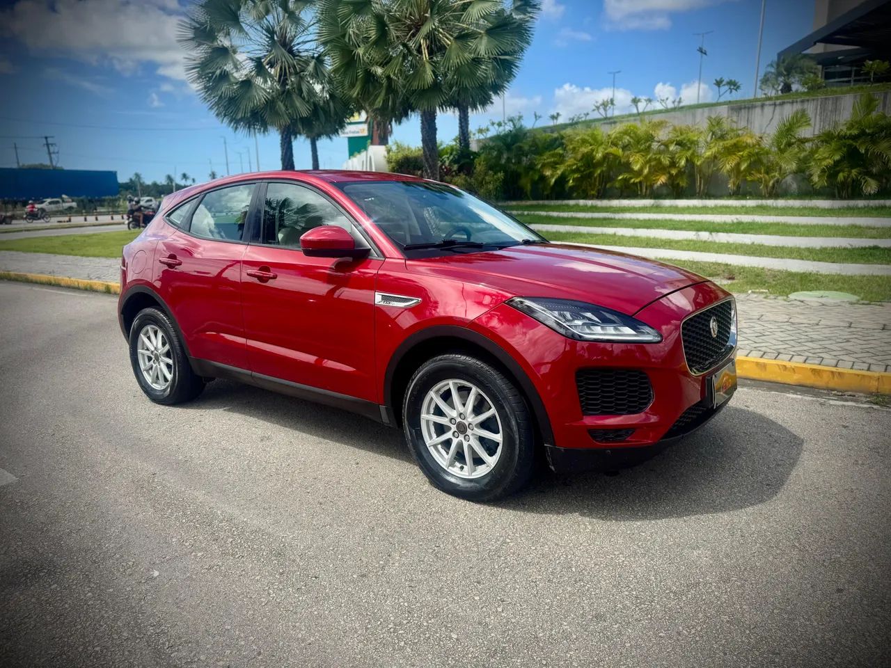 Jaguar E-Pace 2.0 AWD 249cv Aut. 2018 - Foto 3